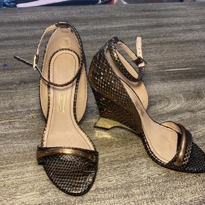 Santa Lolla Sharon wedges with Copper and Gold heel .